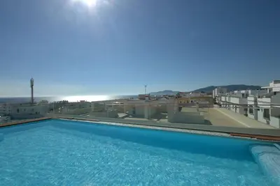 Image de 300 - Livingtarifa Zaphiro