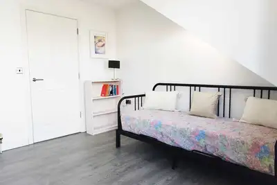 Image de Stunning Top Floor 1-Bed Apartment, Belfast City Centre