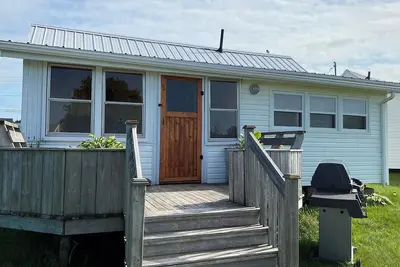 Image de Fiddlehead Cottage on the Bay. Water view, bayside gazebo, trail access, beaches