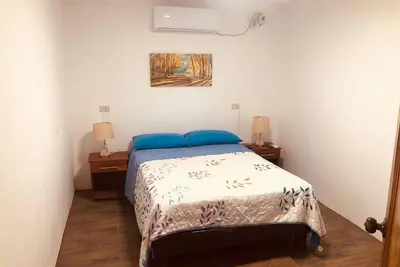 Cozy 1-bedroom apartment with Ac and WiFi in charming Crucita