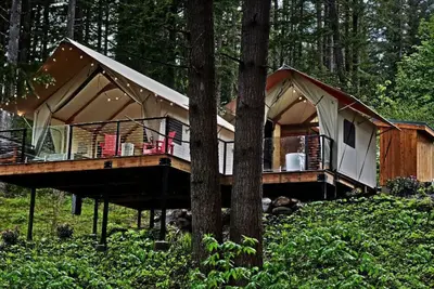 Image de Elegance in the Wild | Glamping in Washington