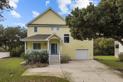 Image de 1823 - Half Schell - Dog-Friendly Soundside Corolla Getaway