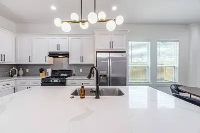 Image de Stylish, Modern, and Spacious Home - located conveniently in Houston, Texas