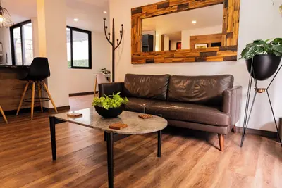 Image de Terrific Provenza 2-bedroom apt. with Ac, WiFi. Parque Lleras