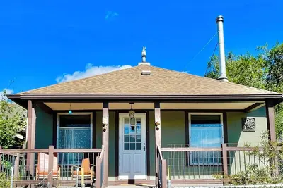 Image de Yellowstone is open! Stay with park views: 2-bedroom house, WiFi, Gardiner, Mt