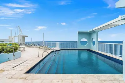 Image de Lighthouse 3c in Oyster Bay by Personal Villas - Ideal for Couples and Families