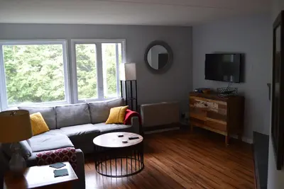 Image de Professionally managed cozy ski gem in Warren!