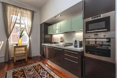 Image de Spacious apartment on the Old Town Square