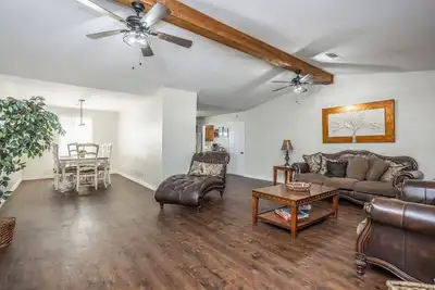 Image de 3-bedroom 2 bath W/ Hot Tub Near Winstar