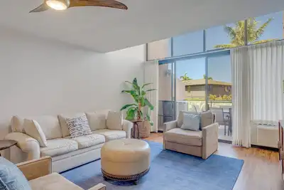 Image de Kahana Villas E408 by Gather: Prime Location w/ Pool, Beach, Tennis & Sunset Views