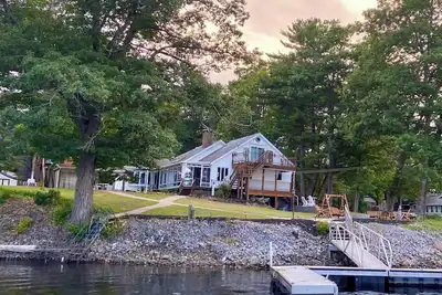 Image de Stunning 4 Season Family Lakehouse/5-bedroom/4-bath on Sacandaga Lake with docks