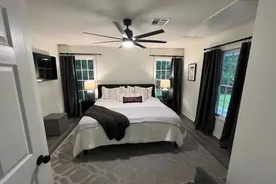 Image de Renovated Cottage 1 mile from Msu Campus!