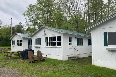 Image de Beautiful 2-Bedroom Cottage on Gorgeous Lake Willoughby