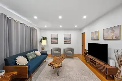 Image de “Yoga House”  4bed, 2 spa-like baths + 2x Yoga sunrooms! Hotel quality