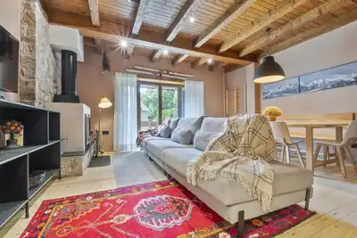 Image de Luderna - Casa con terraza Somont