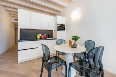 Image de Appartement \"Flat 3\" avec vue sur le lac, Wi-Fi et climatisation