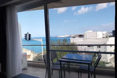 Image de Stylish Getaway Holiday Apartment with sea view