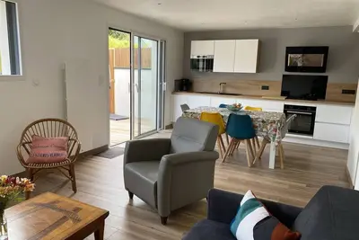 Image de Location de Vacances : Maison Mitoyenne Neuve de 90 m² à 900 m de la plage