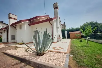 Image de Villa 'Villetta Bruna' avec jardin privé et climatisation