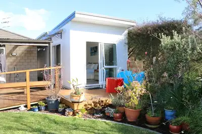 Cozy and Comfortable newly built Self-contained Cabin