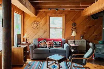 Image de magical cabin in the woods