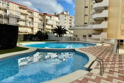 Image de Appartement 'Alquilar Mas Comprar - Pascual' avec piscine et jardin partagés