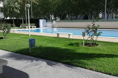Appartement 'Alquilar Mas Comprar - Tere 3' avec piscine et jardin partagés