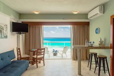 Beautiful Loft with Ocean View