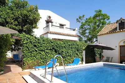 Image de Appartement 'Estudio El Olivo' avec piscine partagée, Wi-Fi et climatisation