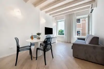 Image de Appartement 'Flat 1' avec vue sur le lac, Wi-Fi et climatisation