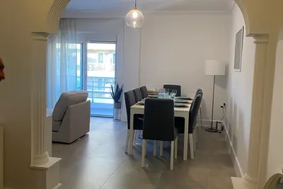Nouveau - Promenade jusqu'à la plage, les sites, la ville de Rhodes Town Apt