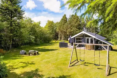 Image de \"Amundi\" - 500m from the sea by Interhome