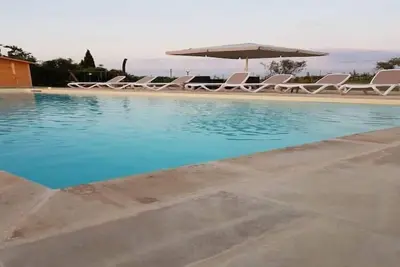 Image de Agréable tente avec piscine