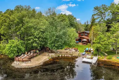 Image de Mohawk Chalet Lakefront Escape w/ Games & Dock