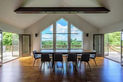 Image de Silver Ridge: Hilltop Chalet w/ Sweeping Views