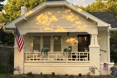 Image de Sunsets Overlooking Golf Course! Prime Location!