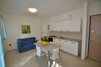 Image de Appartement moderne en centre-ville, près de la plage