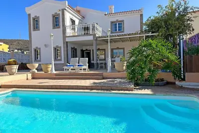 Image de Maison de vacances Arguineguin pour 1 - 16 personnes avec 7 chambres à coucher - Maison de vacances