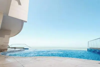 Image de 4 bedrooms B. F luxury semi penthouse in 39th floor