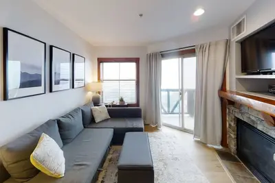 Image de Relaxing Single Bedroom Retreat in Rimfire by RedAwning