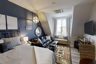 Image de Cozy Slopeside Studio at Expedition Station by RedAwning