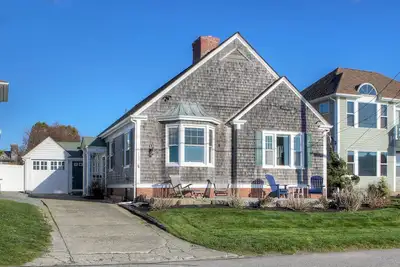 Oceanfront 3-Bedroom Near First Beach