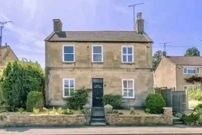 Image de Luxury Cotswolds Cottage with Hot Tub, Luxury Boutique Cotswold Cottage with Hot Tub!