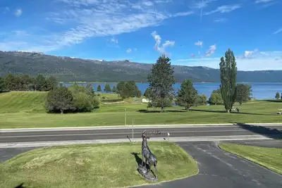 Image de Quaint, Rustic Charm Lake house with WiFi in Cascade.