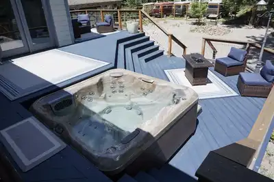 Image de Private spacious home off the Blackfoot River.