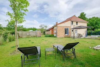 Image de Les Volets Bleus - Brevonnes