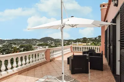 Image de Magnifique maison à Forio avec WiFi