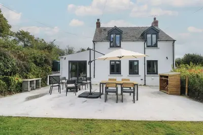 Image de Folly Cottage, pet friendly, with open fire in Saundersfoot