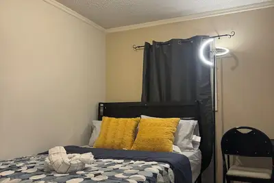 Image de 2bedroom+ private bathroom in lovely house  with some shared common places