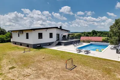 Image de Magnifique maison de 3 chambres à.